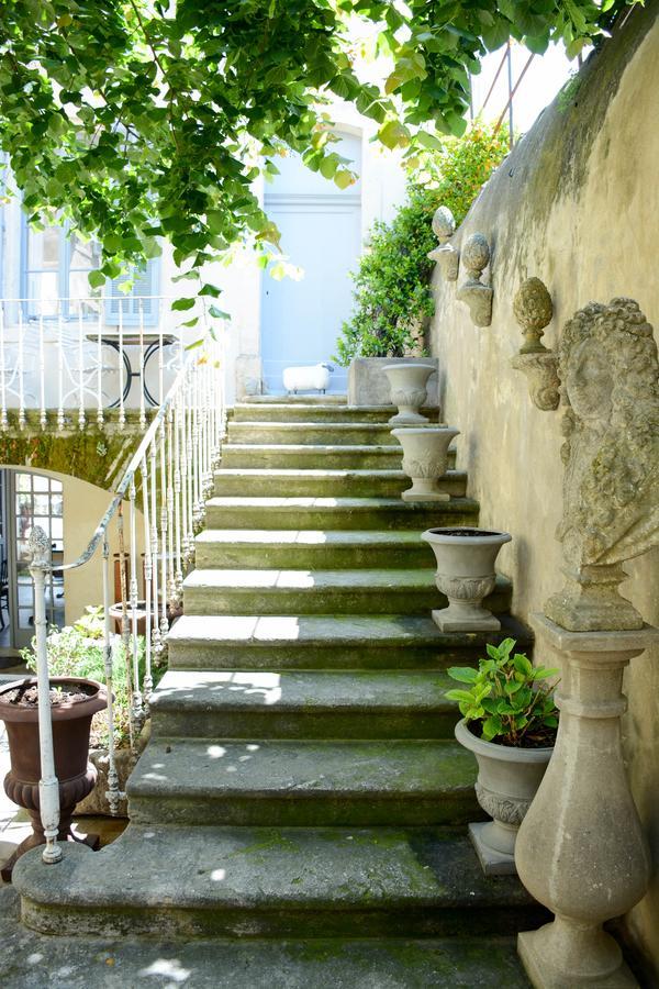 Le Petit Chateau Bed and Breakfast Châteauneuf-de-Gadagne Exterior foto